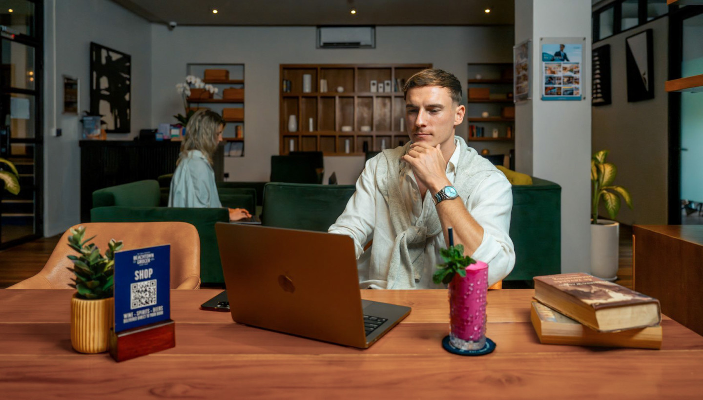 Cover w1440 h820 tw1752 th997 x10 y1114 work